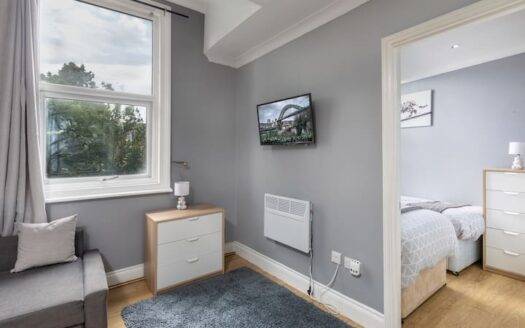 Stockton Town Apartments (Free WiFi and Parking)