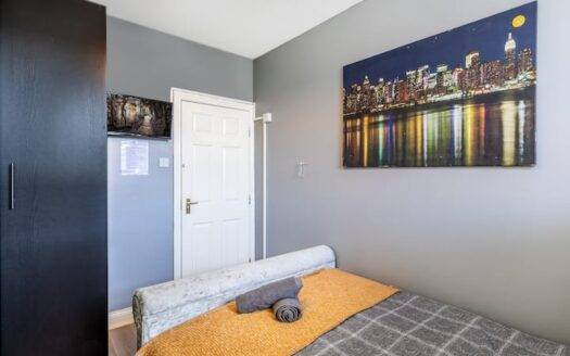 Sunderland City Centre En-suite Room