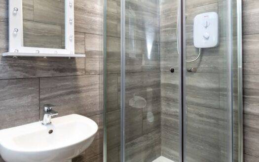 Darlington Town Centre Double Luxury Apartment